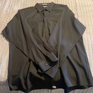 16.5 x 34 black shirt